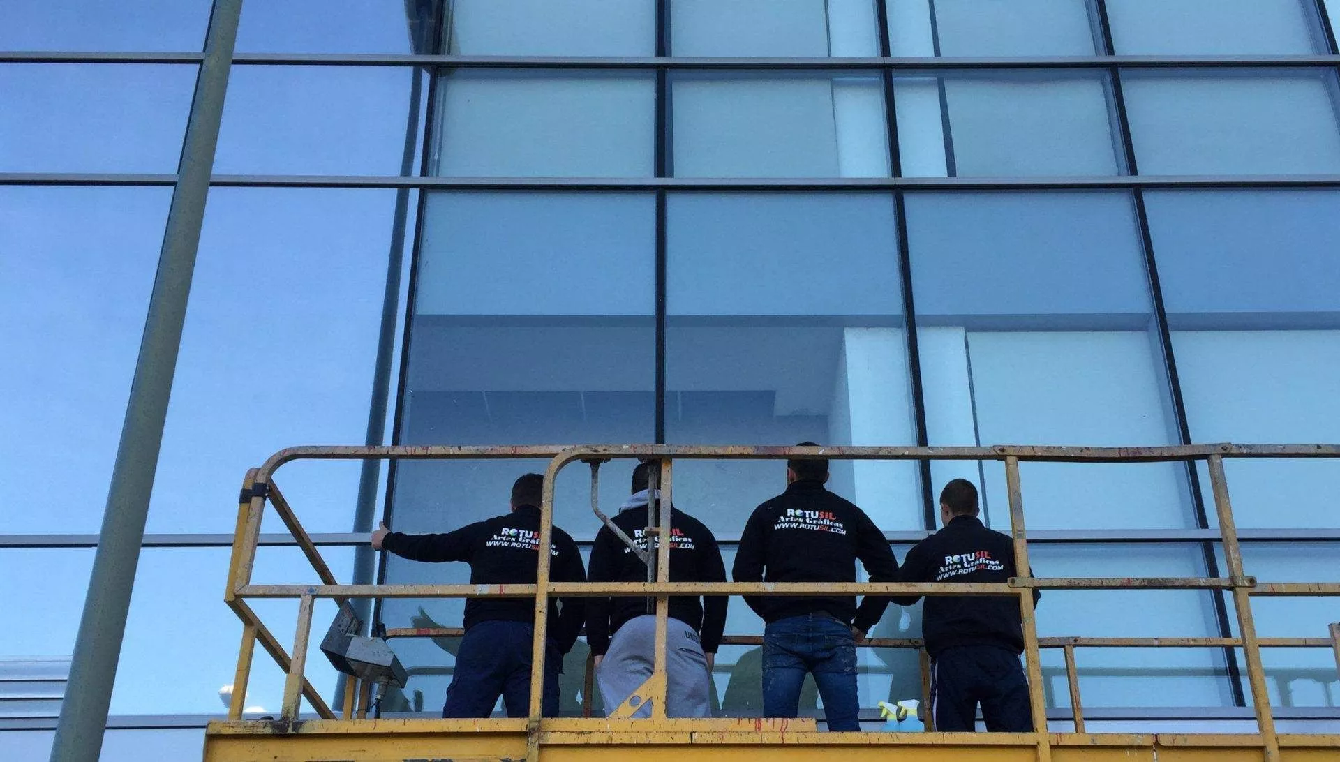 Láminas de Protección Solar Rotusilcom ROTUSIL Artes Gráficas Láminas de Protección Solar Rotusilcom